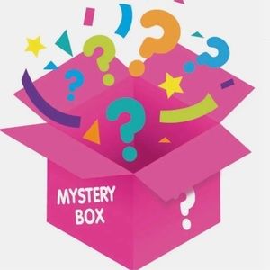 🛼MYSTERY BOX WITH A BEAUTIFUL-ARRAY OF DESIGNER & LUXE ITEMS 💼 +MORE🥰